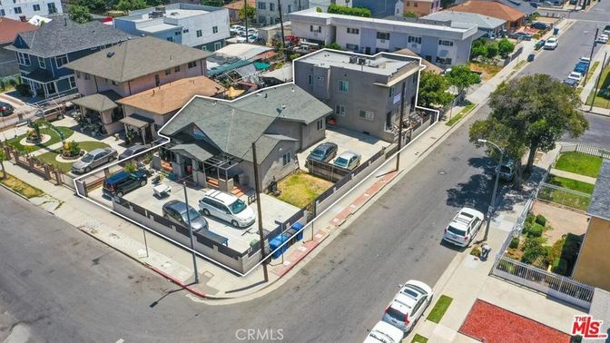 Exterior, Drone