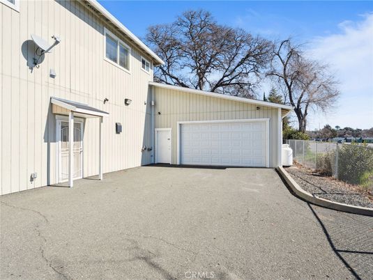 Detached Garage, Exterior