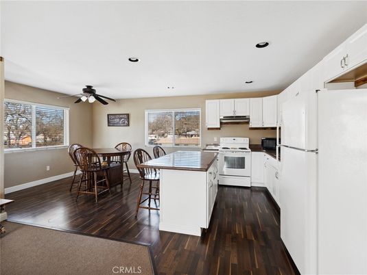 Dining room, Interior, Kitchen, Recessed Lighting, Wood Texture Flooring
