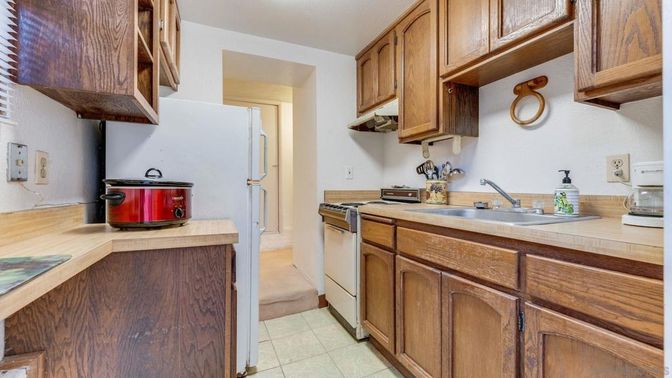 Interior, Kitchen, Tile Countertops