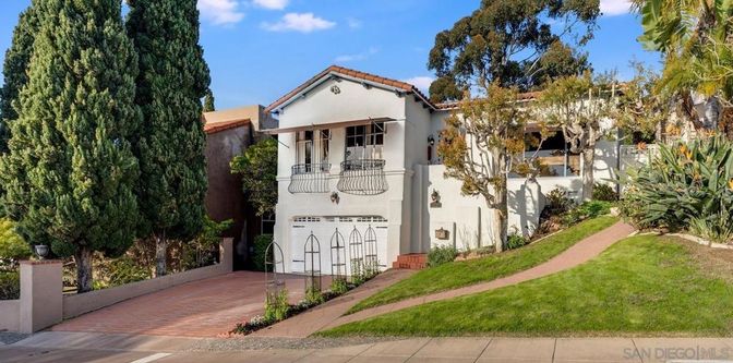 Attached, Exterior, Facade, Spanish Mediterranean