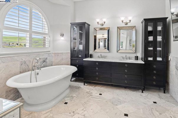 Bathroom, Dual Sink Vanities, Free Standing Baths, Interior