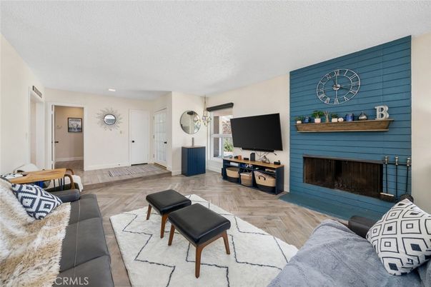 Fireplace, Interior, Living room, Recessed Lighting, Wood Texture Flooring