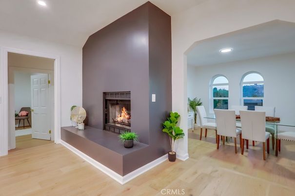 Dining room, Fireplace, Interior, Recessed Lighting, Wood Texture Flooring