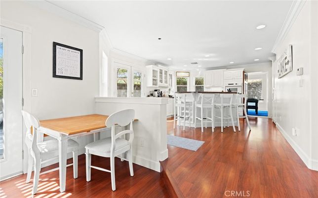 Dining room, Interior, Kitchen, Recessed Lighting, Wood Texture Flooring