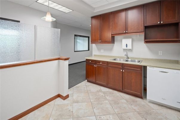 Interior, Kitchen, Pendant Lights, Recessed Lighting