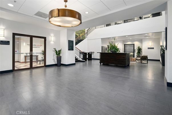 Interior, Pendant Lights, Recessed Lighting, Wood Texture Flooring