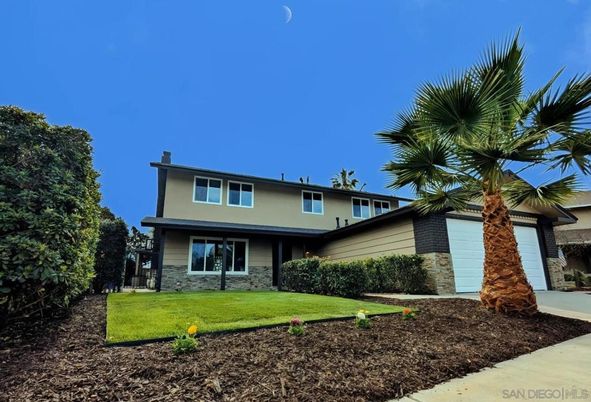 Backyard, Exterior, Facade, Modern