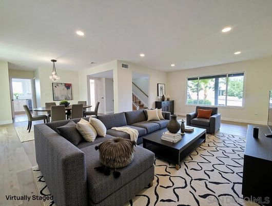 Chandelier, Dining room, Interior, Living room, Recessed Lighting, Wood Texture Flooring
