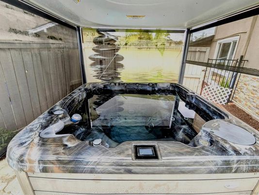 Exterior, Hot Tub