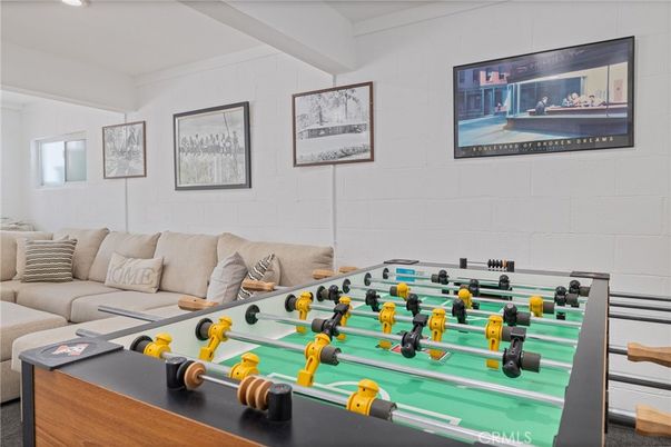 Billiard Table, Game Room, Interior, Recessed Lighting