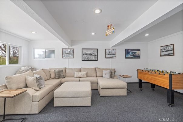 Game Room, Interior, Living room, Recessed Lighting
