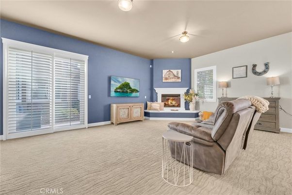 Fireplace, Interior, Living room