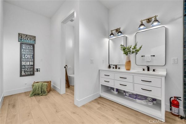 Bathroom, Dual Sink Vanities, Interior, Wood Texture Flooring
