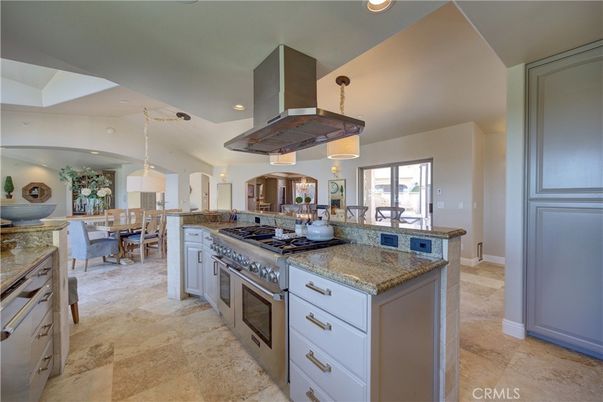 Dining room, Interior, Kitchen, Pendant Lights, Recessed Lighting, Stainless Steel Appliances