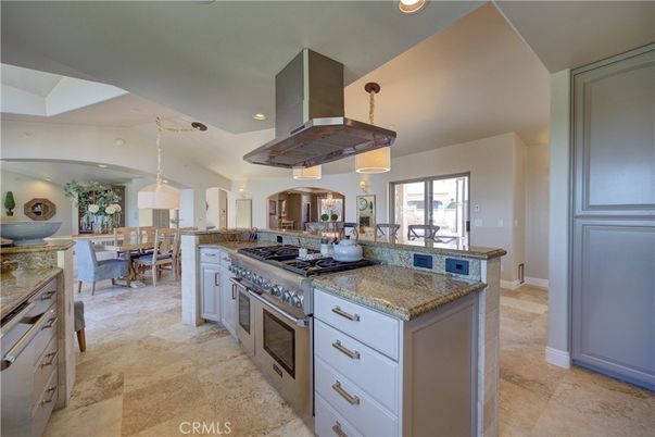 Dining room, Interior, Kitchen, Pendant Lights, Recessed Lighting, Stainless Steel Appliances