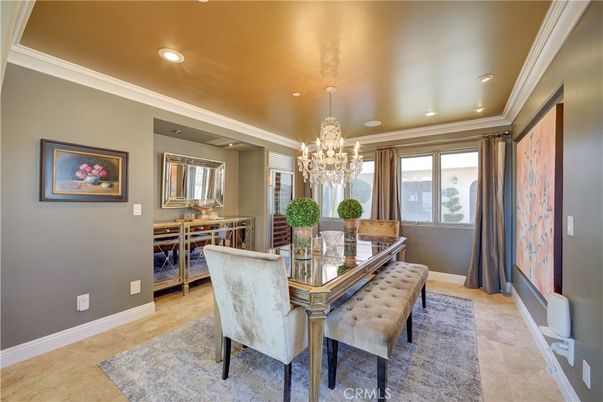 Chandelier, Dining room, Interior, Recessed Lighting