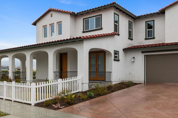 Attached, Exterior, Facade, Spanish Mediterranean