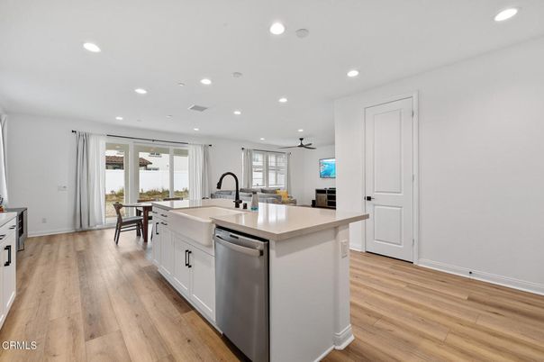Dining room, Interior, Kitchen, Recessed Lighting, Wood Texture Flooring