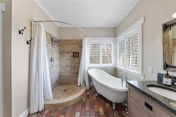 Bathroom, Free Standing Baths, Interior, Stone Walls
