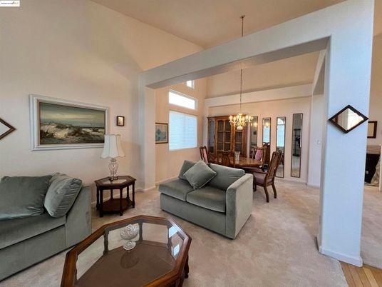 Chandelier, Dining room, Interior, Living room