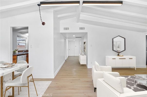 Interior, Pendant Lights, Wood Texture Flooring