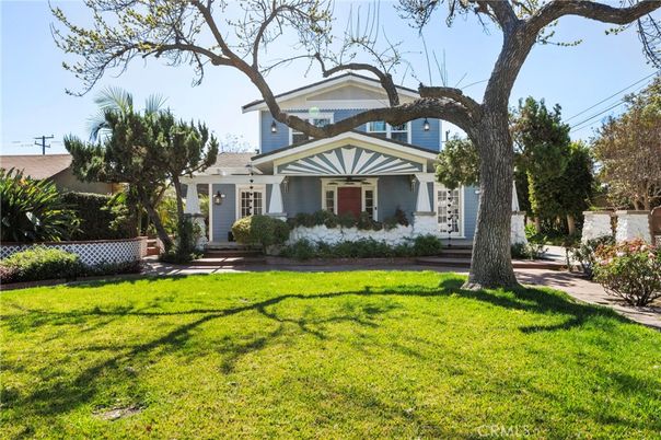 Backyard, Exterior, Facade, Mediterranean