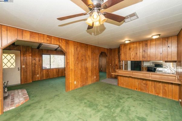 Empty room, Interior, Kitchen, Wooden Walls