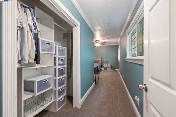 Interior, Walk-in Closets
