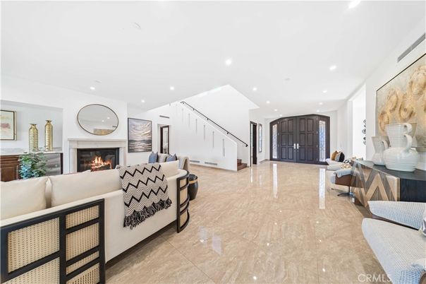 Fireplace, Interior, Living room, Recessed Lighting
