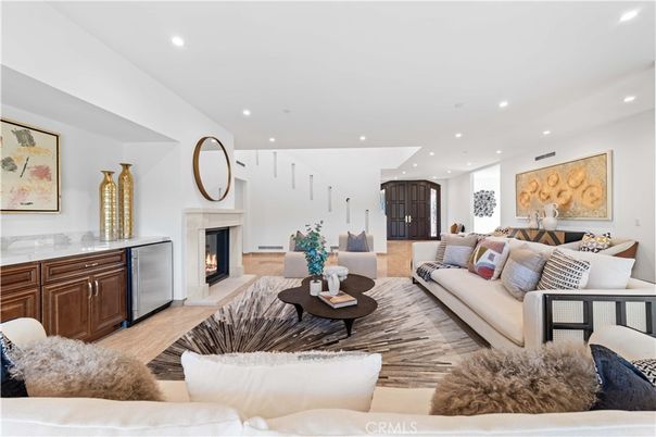 Fireplace, Interior, Living room, Recessed Lighting