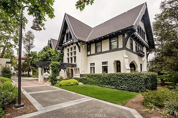Exterior, Facade, Tudor Revival