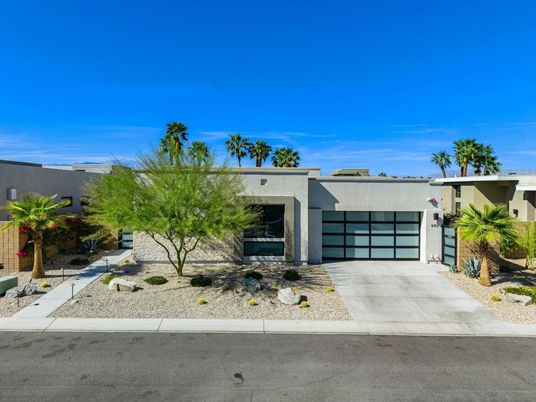 Attached, Exterior, Facade, Modern
