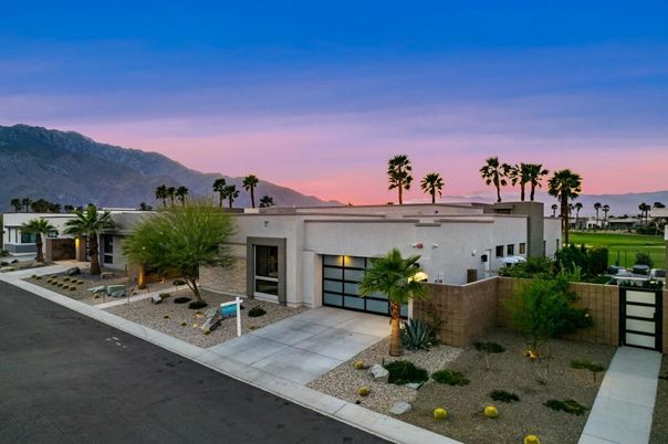 Attached, Exterior, Facade, Modern