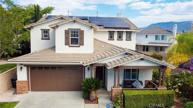 Attached, Exterior, Facade, Solar Panels, Mediterranean