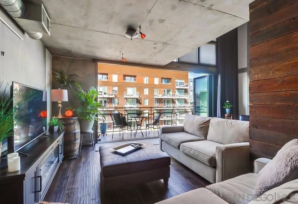 Dining room, Interior, Living room, Wood Texture Flooring, Wooden Walls