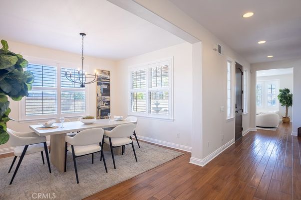 Chandelier, Dining room, Interior, Pendant Lights, Recessed Lighting, Wood Texture Flooring