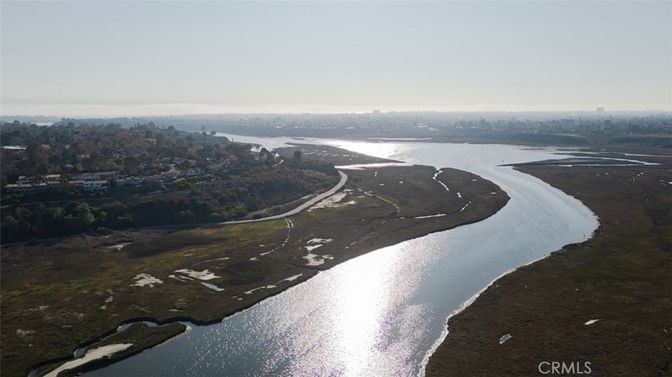 Exterior, Water