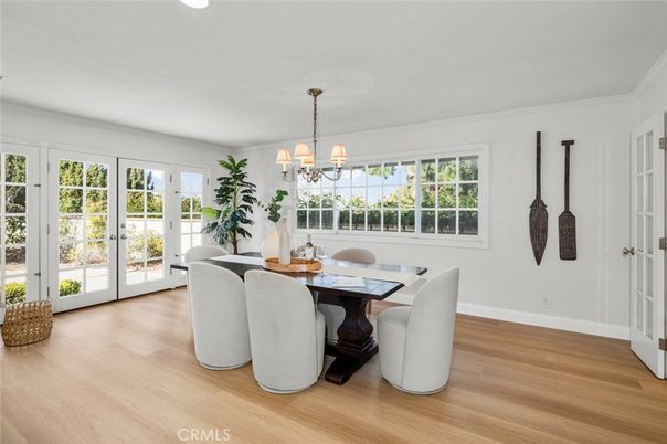 Chandelier, Dining room, Interior, Wood Texture Flooring