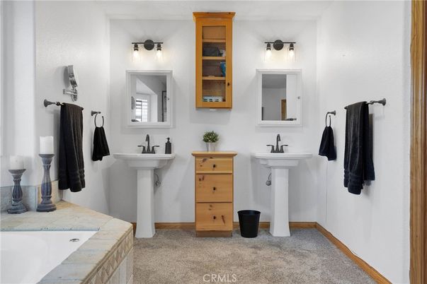 Bathroom, Dual Sink Vanities, Interior