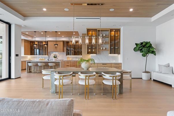Dining room, Interior, Kitchen, Pendant Lights, Recessed Lighting, Wooden Ceilings, Wood Texture Flooring