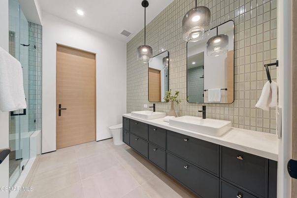Bathroom, Dual Sink Vanities, Glass Shower, Interior, Pendant Lights, Recessed Lighting