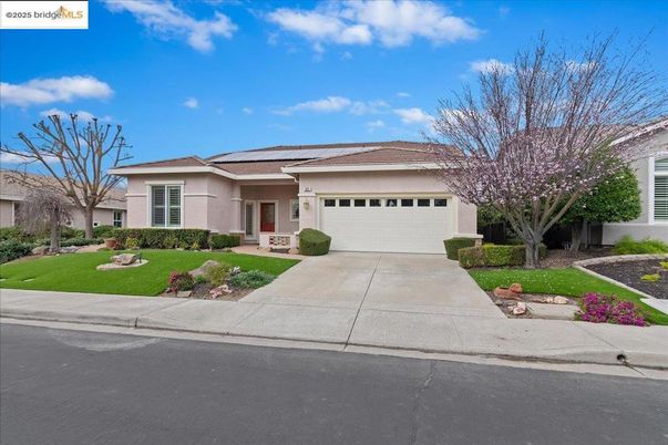 Attached, Exterior, Facade, Solar Panels, Ranch