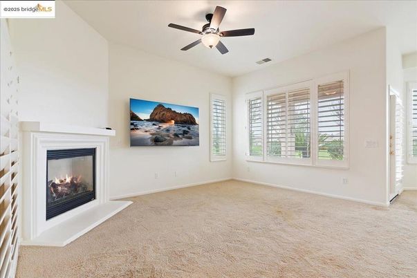 Empty room, Fireplace, Interior