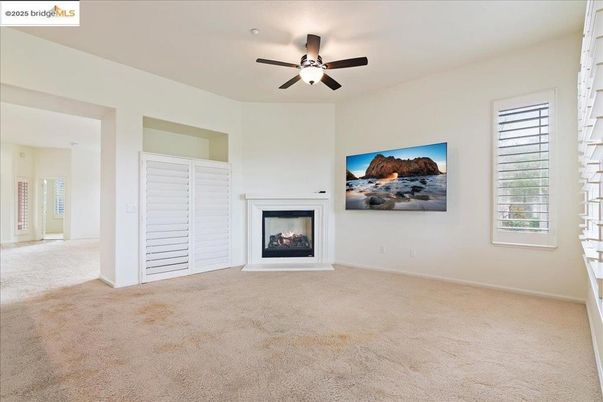 Empty room, Fireplace, Interior