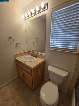Bathroom, Interior, Tile Countertops
