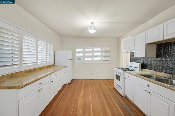 Interior, Kitchen, Wood Texture Flooring