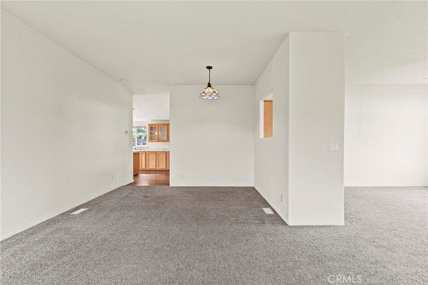Empty room, Interior, Pendant Lights