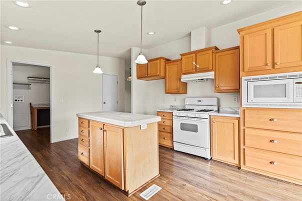 Interior, Kitchen, Pendant Lights, Recessed Lighting, Wood Texture Flooring