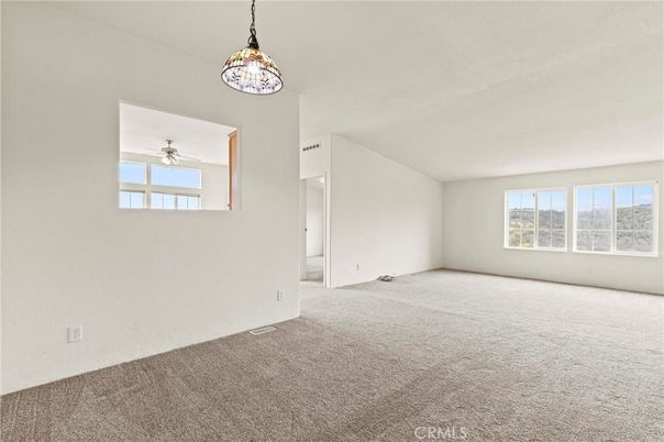 Empty room, Interior, Pendant Lights